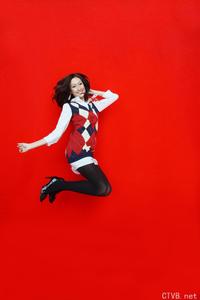 高清无水印美女壁纸上千套9000张 - 1.jpg