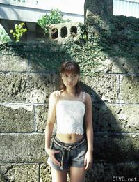 高清无水印美女壁纸上千套9000张 - 1.jpg