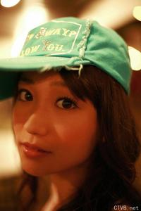 高清无水印美女壁纸上千套9000张 - 1.jpg