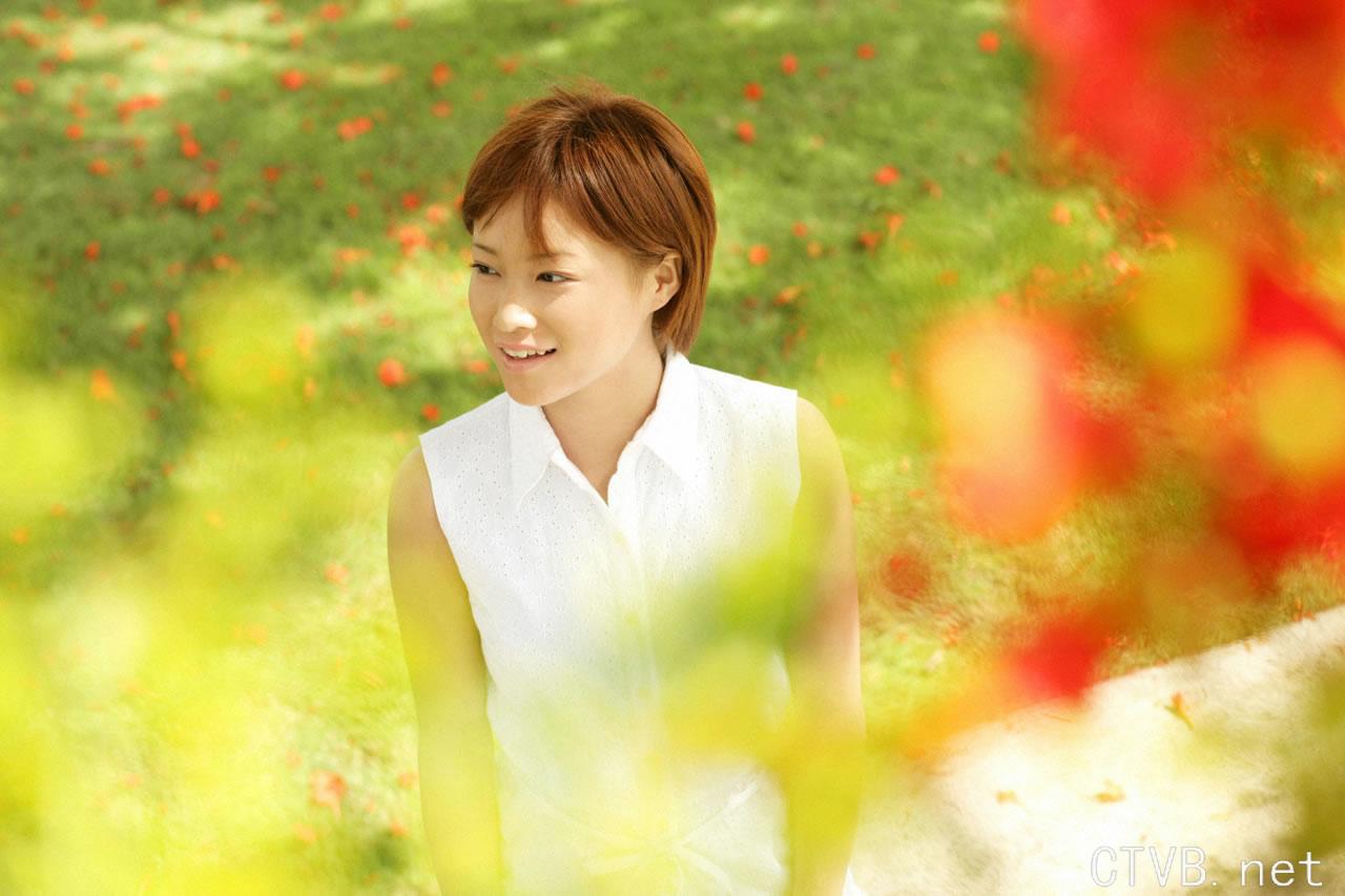 高清无水印美女壁纸上千套9000张 - 4.jpg