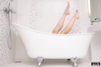 高清无水印美女壁纸上千套9000张 - 1.jpg