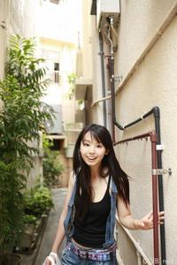 高清无水印美女壁纸上千套9000张 - 1.jpg