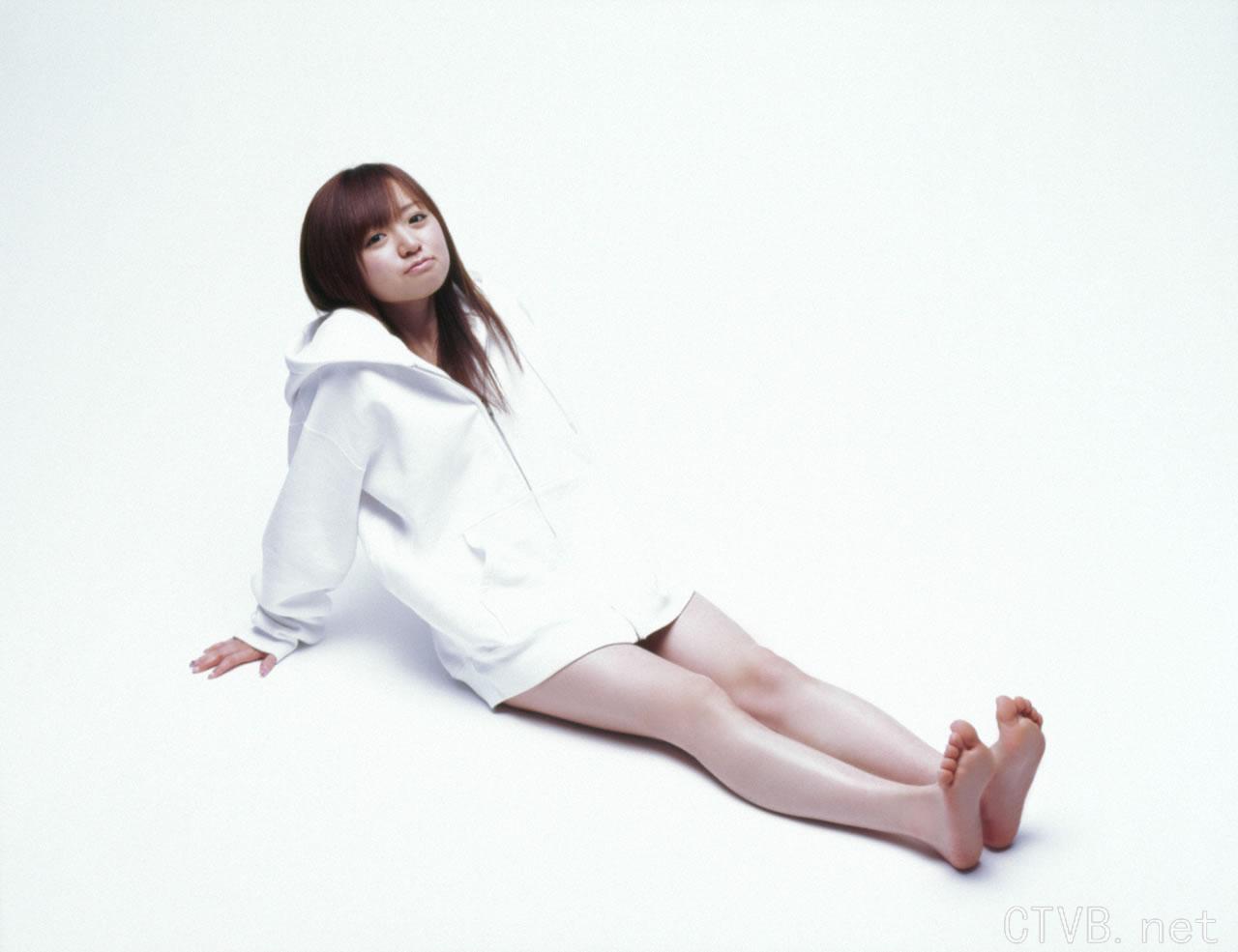 高清无水印美女壁纸上千套9000张 - 17.jpg