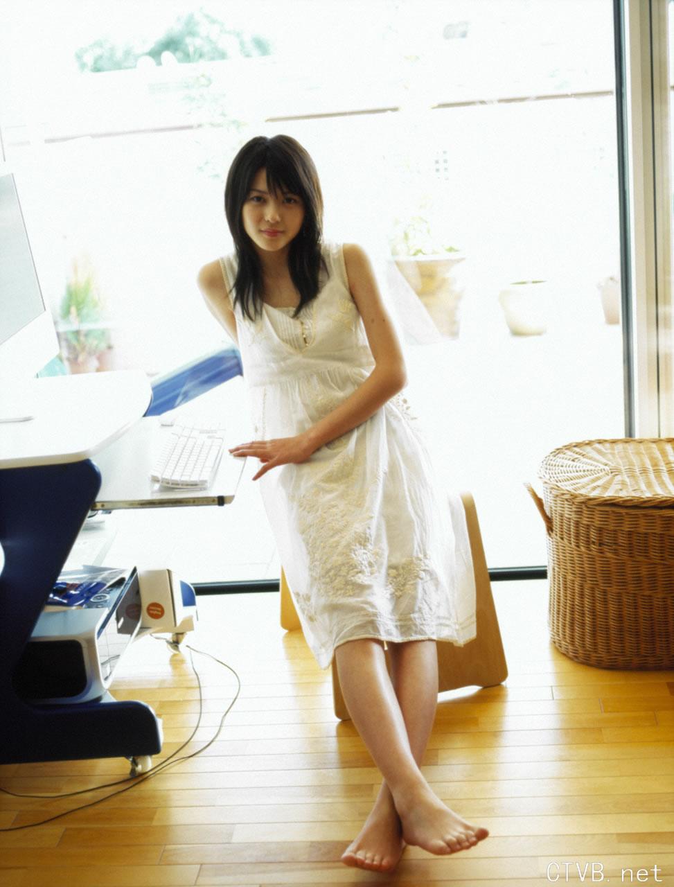 高清无水印美女壁纸上千套9000张 - 52.jpg