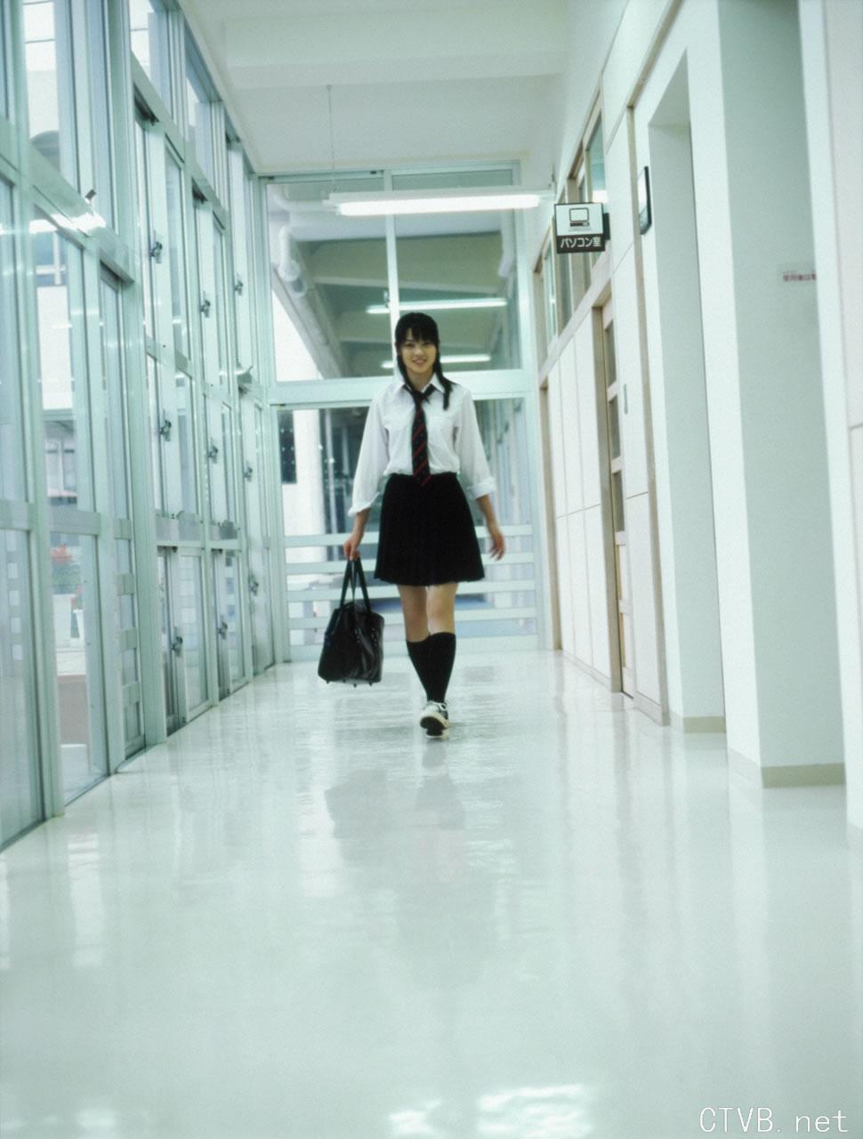 高清无水印美女壁纸上千套9000张 - 10.jpg