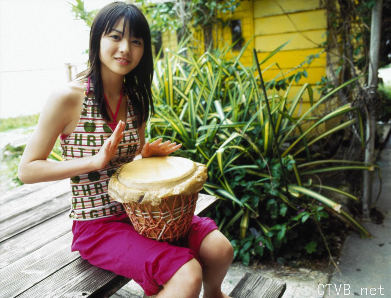 高清无水印美女壁纸上千套9000张 - 99.jpg