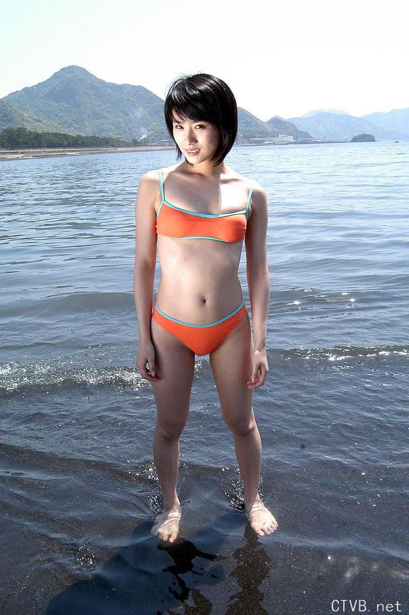 高清无水印美女壁纸上千套9000张 - 1.jpg
