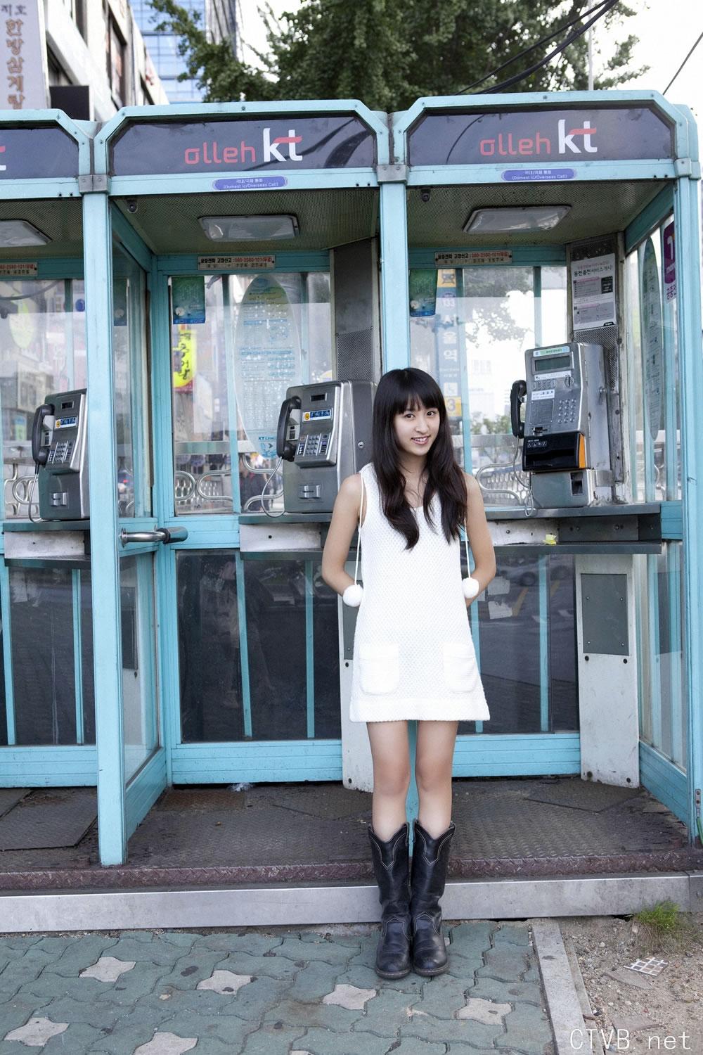 高清无水印美女壁纸上千套9000张 - 1.jpg