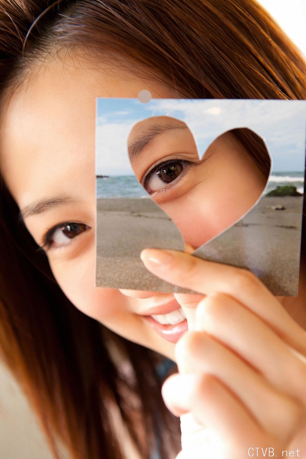 高清无水印美女壁纸上千套9000张 - 1.jpg