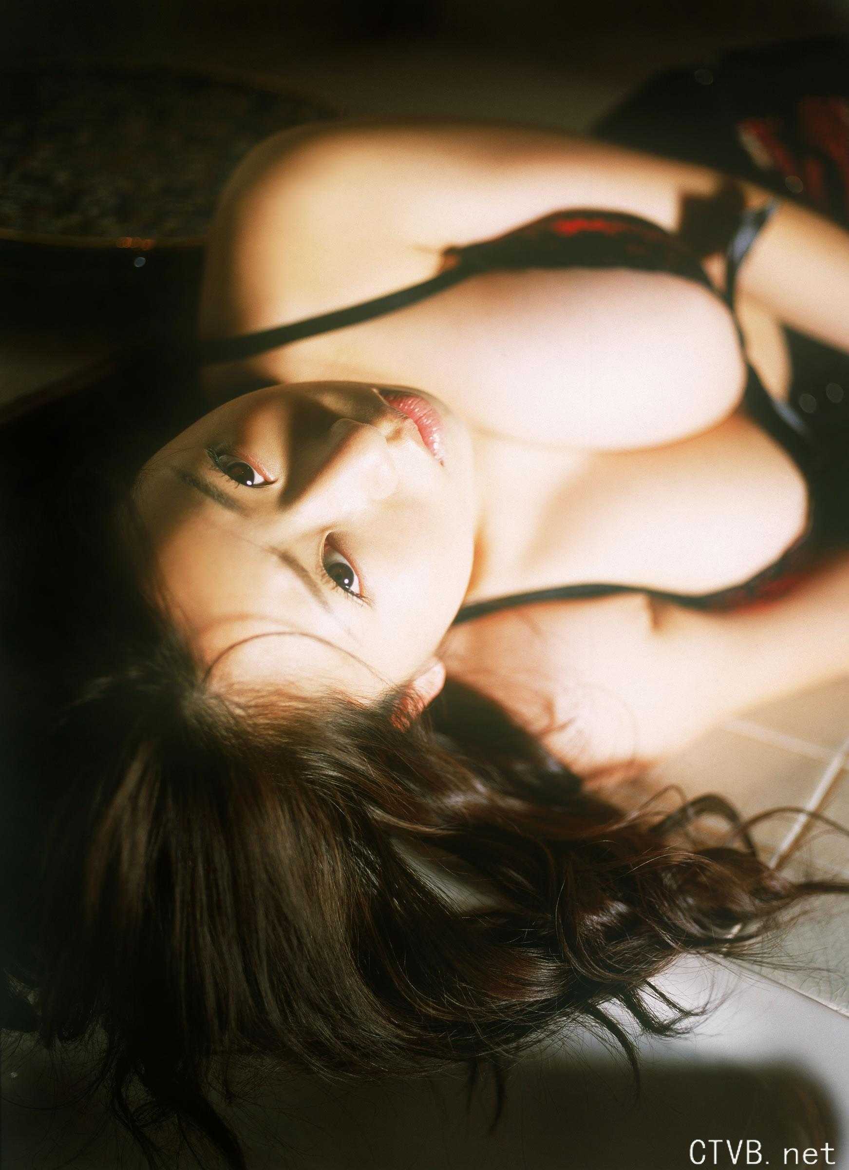 高清无水印美女壁纸上千套9000张 - 12.jpg