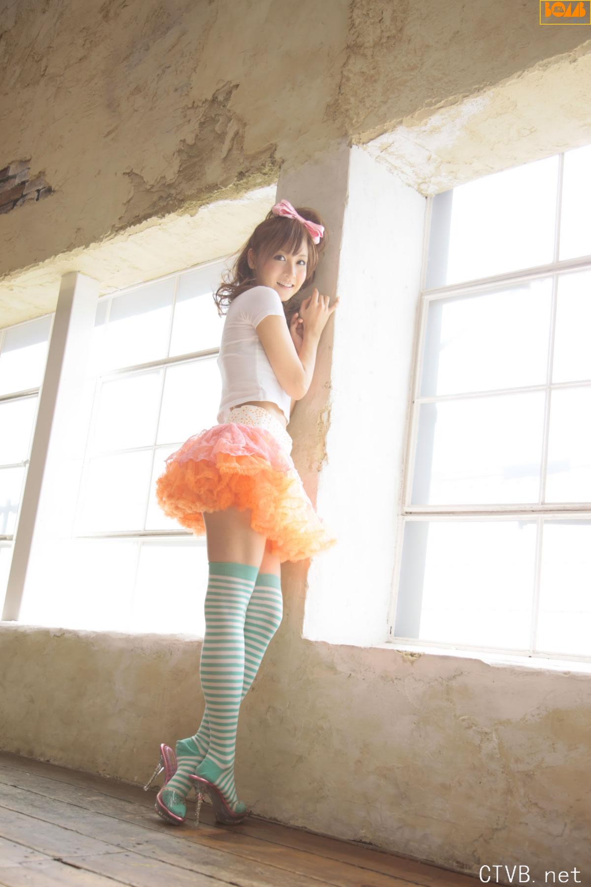 高清无水印美女壁纸上千套9000张 - 2.jpg