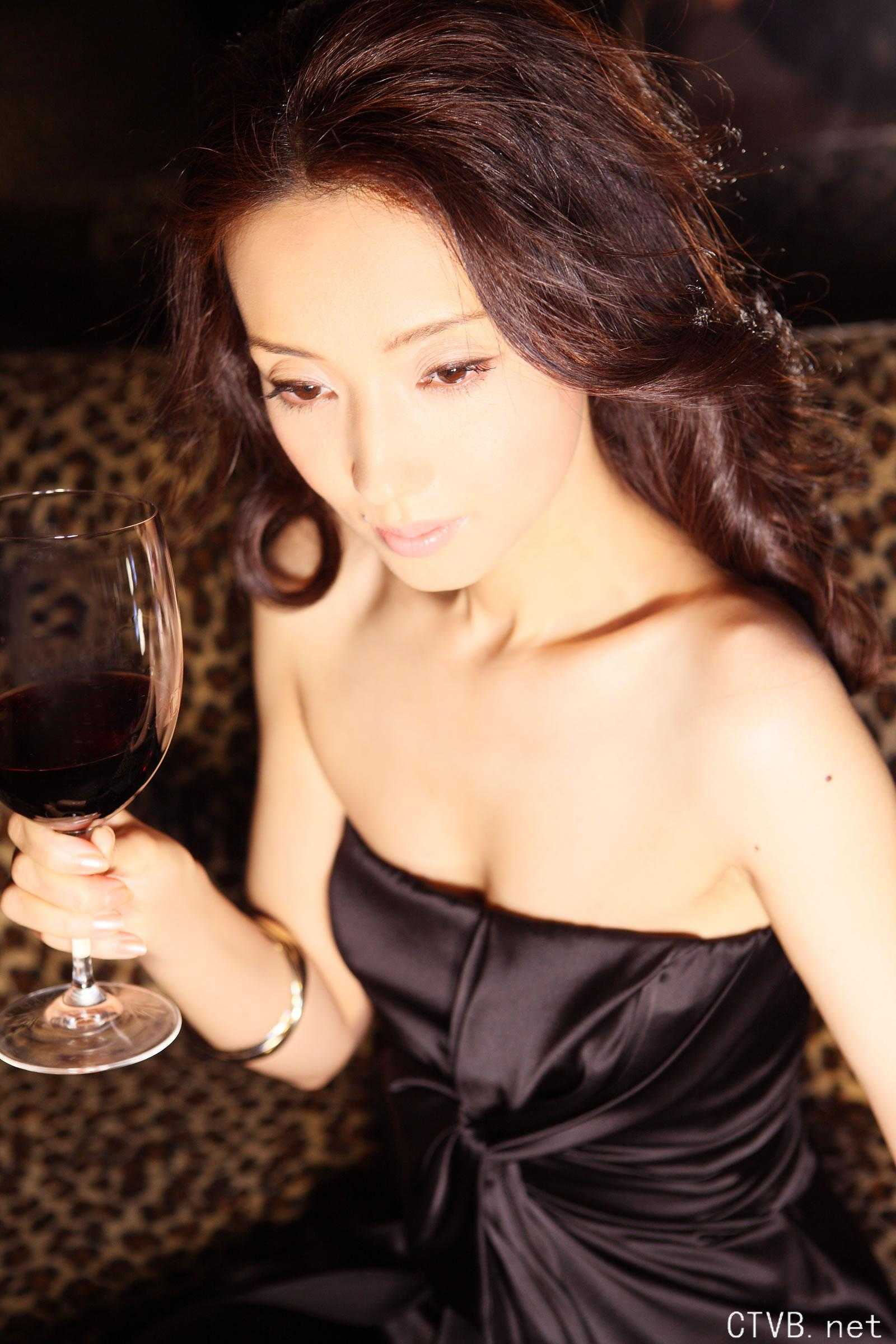 高清无水印美女壁纸上千套9000张 - 6.jpg