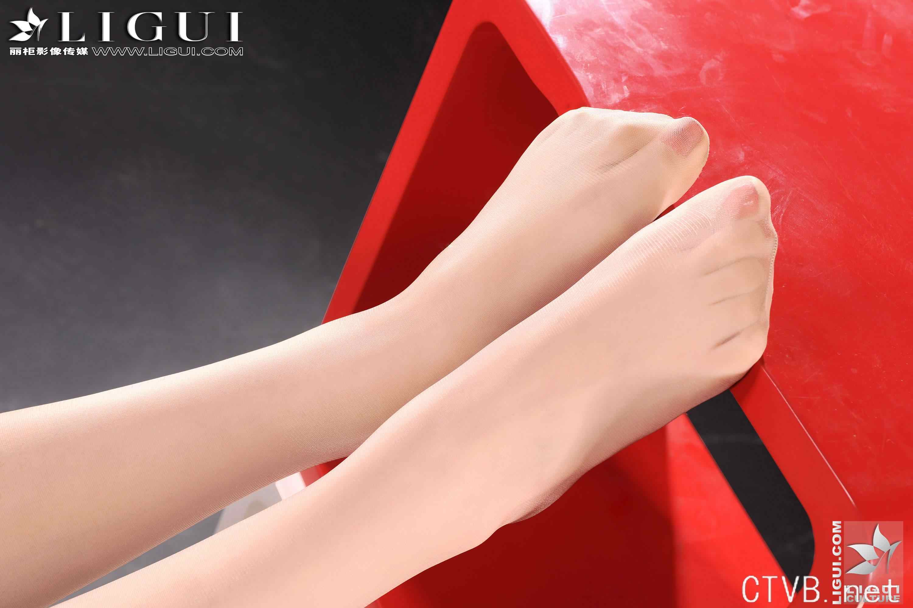 高清无水印美女壁纸上千套9000张 - 13.jpg