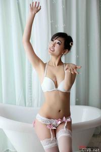 高清无水印美女壁纸上千套9000张 - 2.jpg