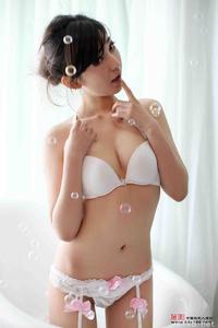 高清无水印美女壁纸上千套9000张 - 25.jpg