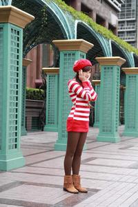 高清无水印美女壁纸上千套9000张 - 1.jpg