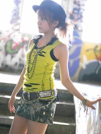 高清无水印美女壁纸上千套9000张 - 1.jpg