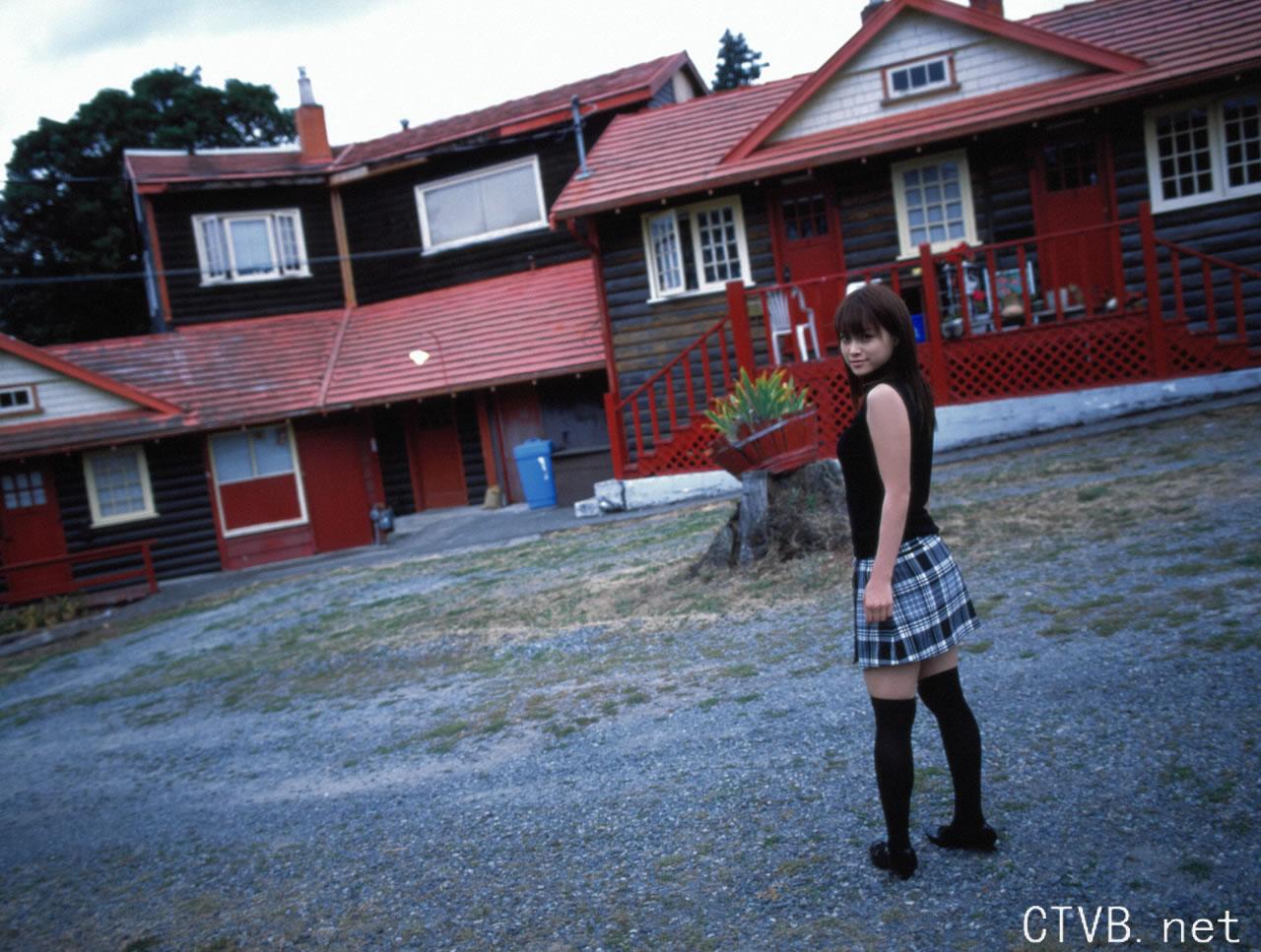 高清无水印美女壁纸上千套9000张 - 89.jpg