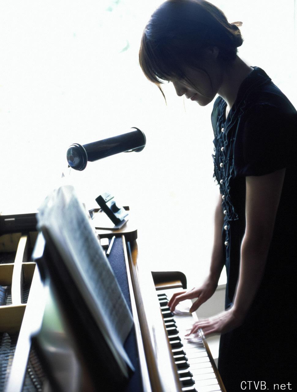 高清无水印美女壁纸上千套9000张 - 41.jpg