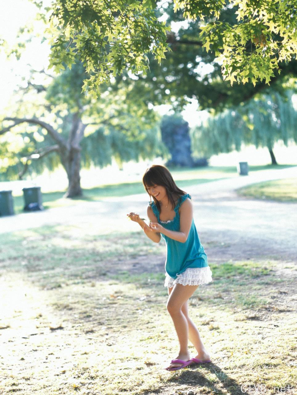 高清无水印美女壁纸上千套9000张 - 13.jpg