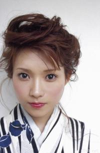 高清无水印美女壁纸上千套9000张 - 2.jpg