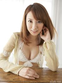 高清无水印美女壁纸上千套9000张 - 2.jpg