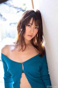 高清无水印美女壁纸上千套9000张 - 1.jpg