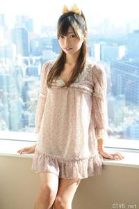 高清无水印美女壁纸上千套9000张 - 1.jpg