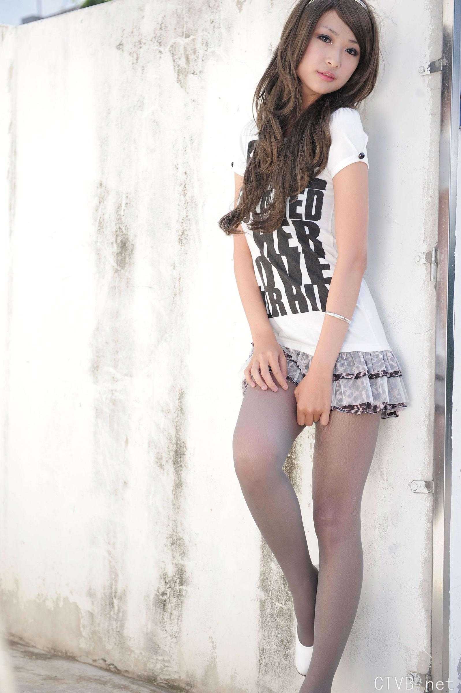 高清无水印美女壁纸上千套9000张 - 23.jpg