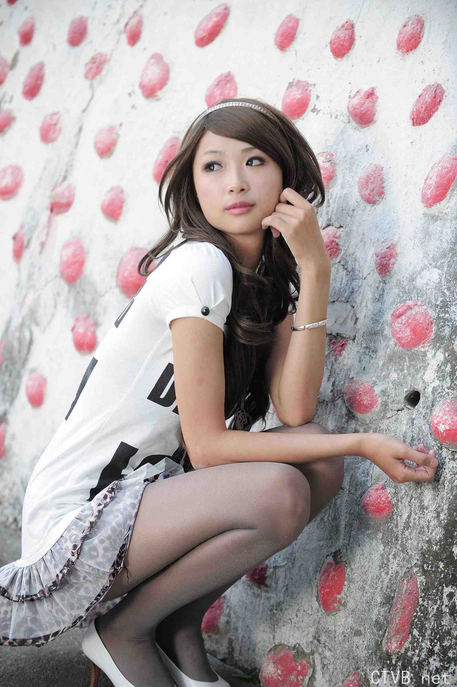 高清无水印美女壁纸上千套9000张 - 14.jpg