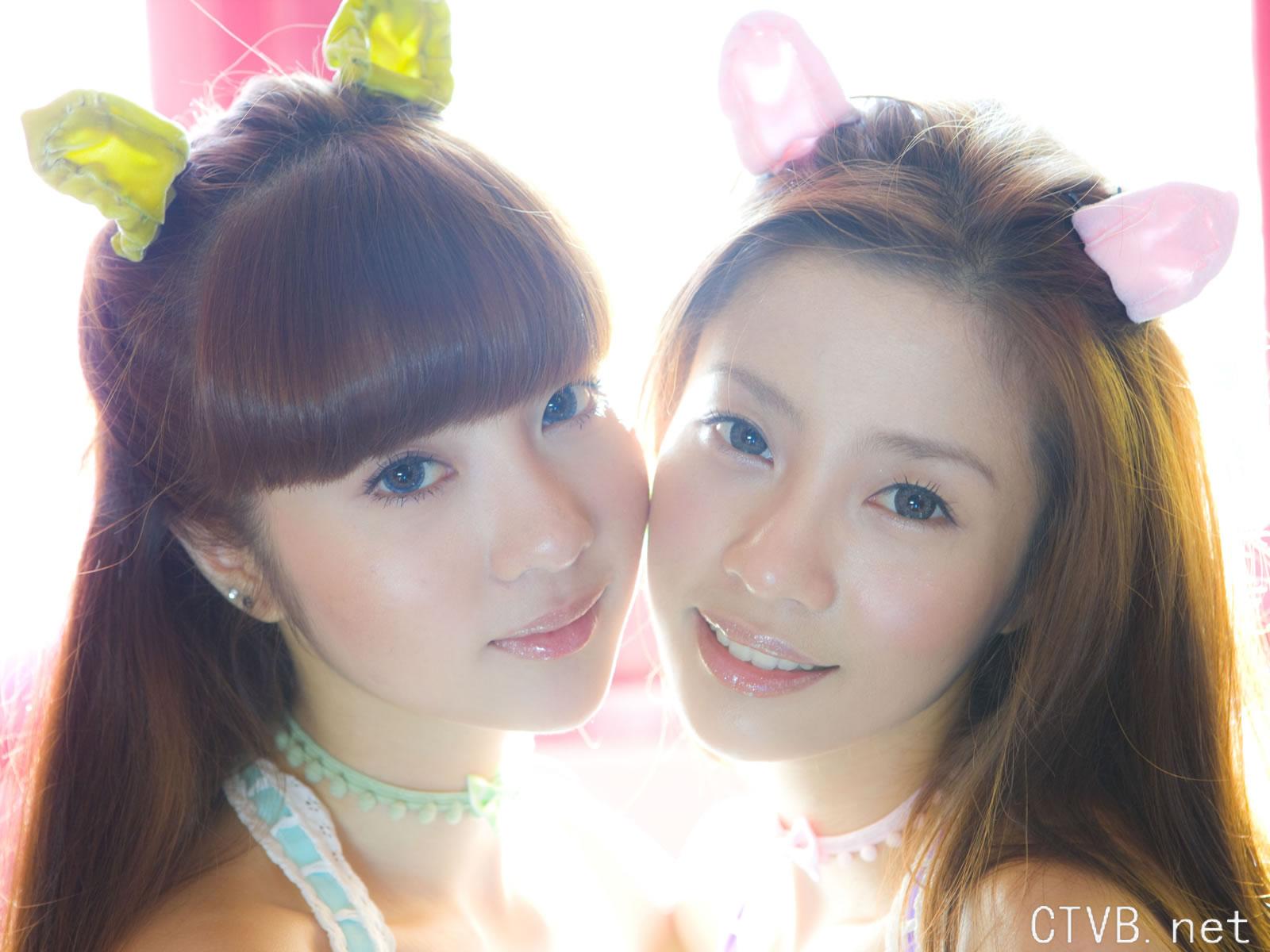 高清无水印美女壁纸上千套9000张 - 1.jpg