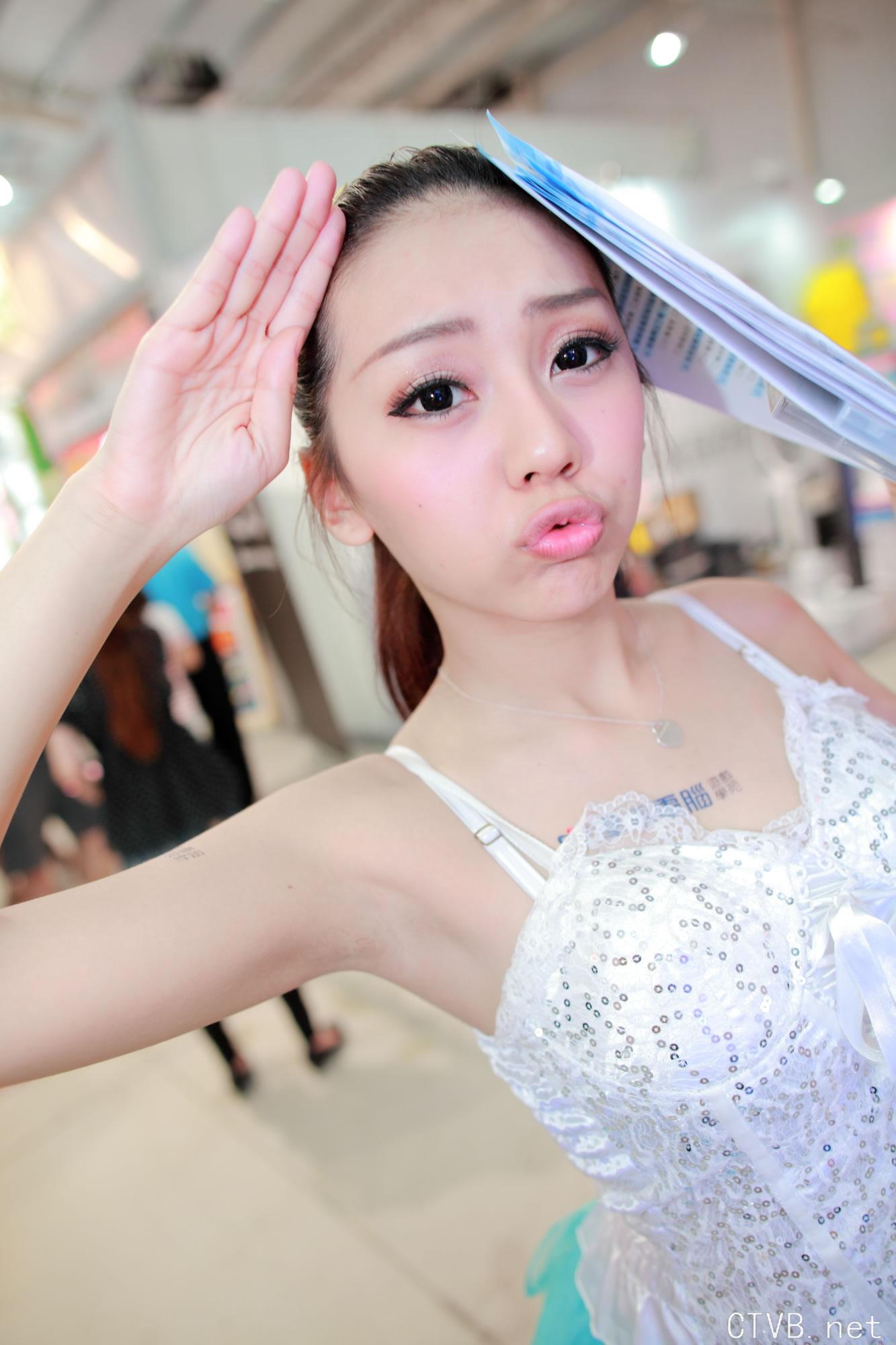 高清无水印美女壁纸上千套9000张 - 13.jpg