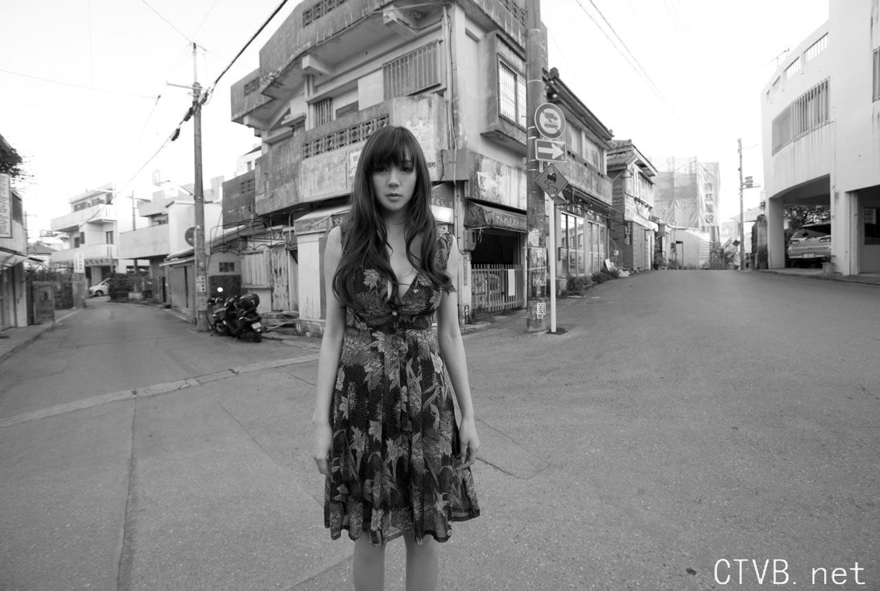 高清无水印美女壁纸上千套9000张 - 24.jpg