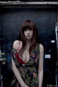 高清无水印美女壁纸上千套9000张 - 2.jpg