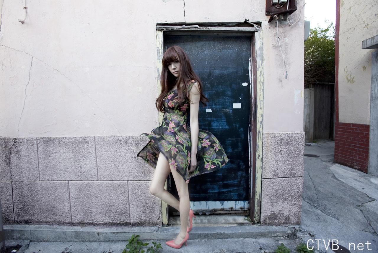 高清无水印美女壁纸上千套9000张 - 3.jpg