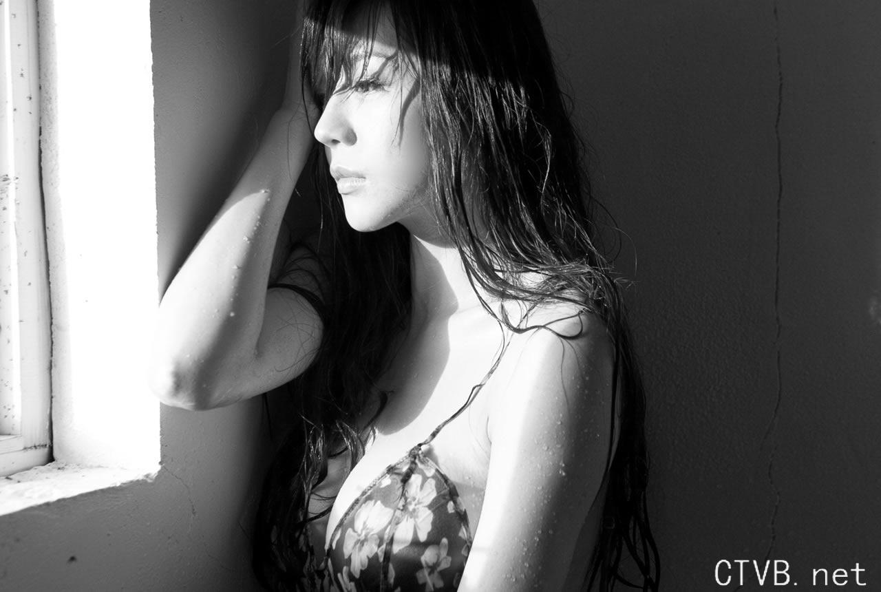 高清无水印美女壁纸上千套9000张 - 37.jpg