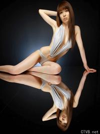 高清无水印美女壁纸上千套9000张 - 1.jpg