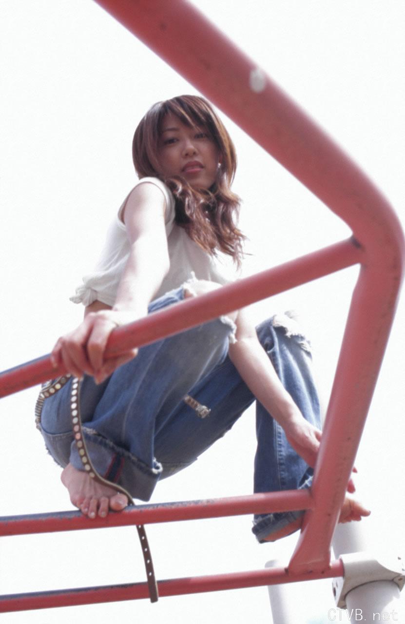 高清无水印美女壁纸上千套9000张 - 26.jpg