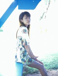 高清无水印美女壁纸上千套9000张 - 1.jpg