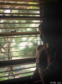 高清无水印美女壁纸上千套9000张 - 1.jpg