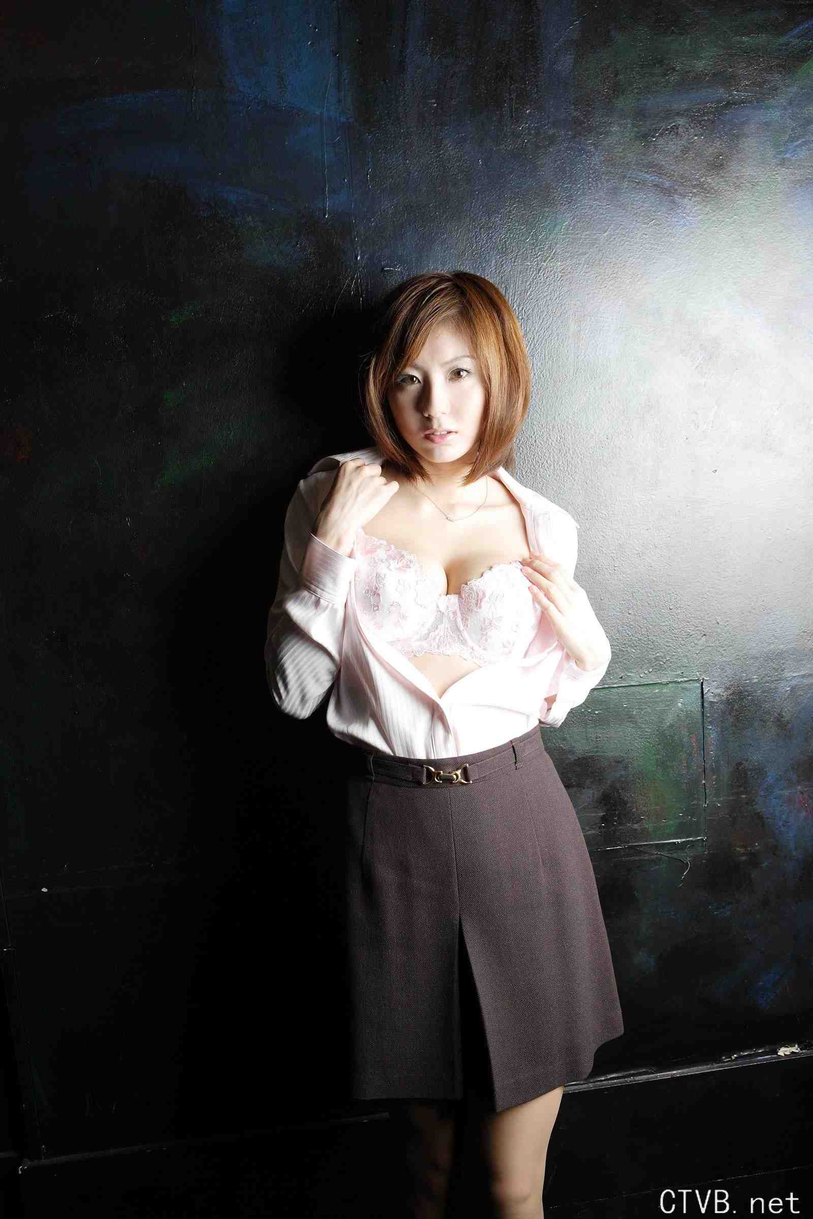 高清无水印美女壁纸上千套9000张 - 4.jpg