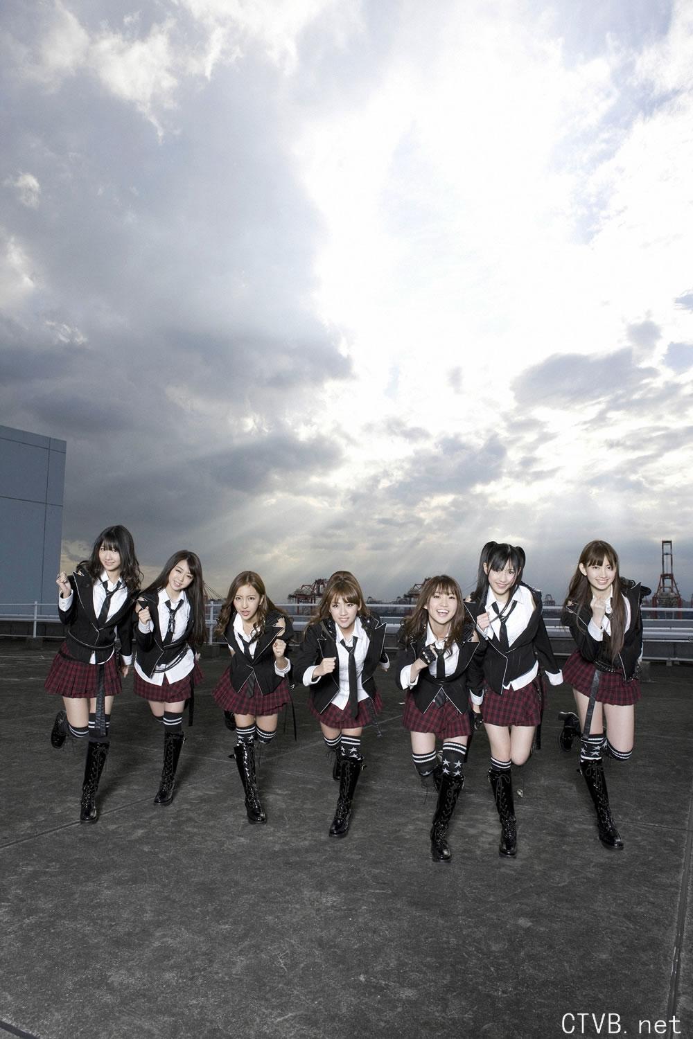 高清无水印美女壁纸上千套9000张 - 2.jpg