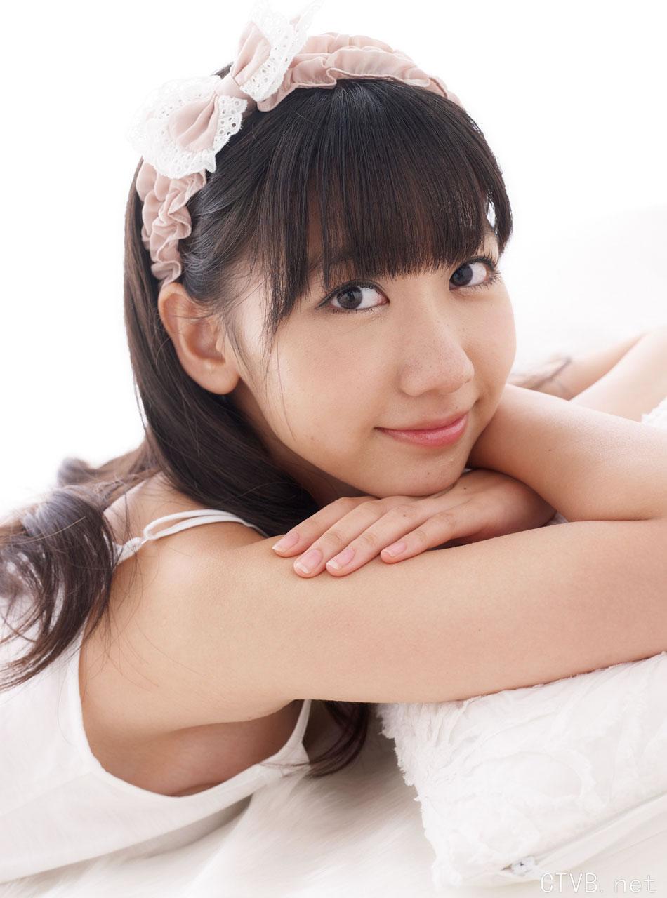 高清无水印美女壁纸上千套9000张 - 1.jpg