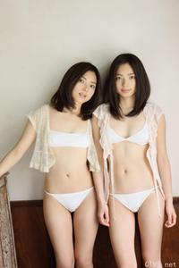 高清无水印美女壁纸上千套9000张 - 2.jpg