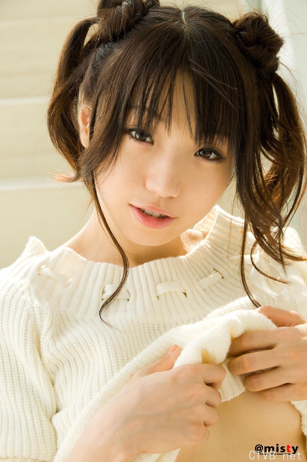 高清无水印美女壁纸上千套9000张 - 2.jpg