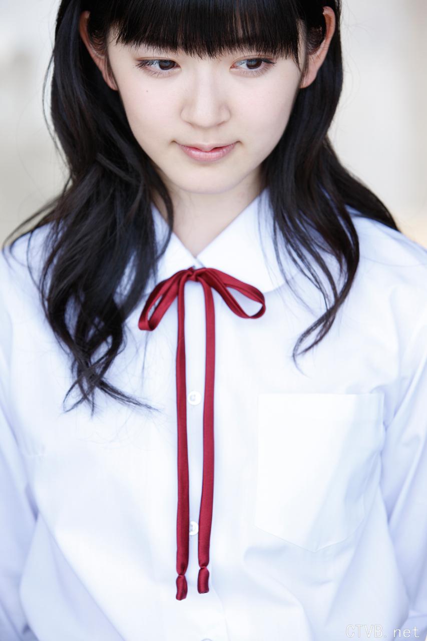 高清无水印美女壁纸上千套9000张 - 1.jpg