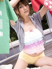 高清无水印美女壁纸上千套9000张 - 1.jpg