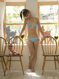 高清无水印美女壁纸上千套9000张 - 1.jpg