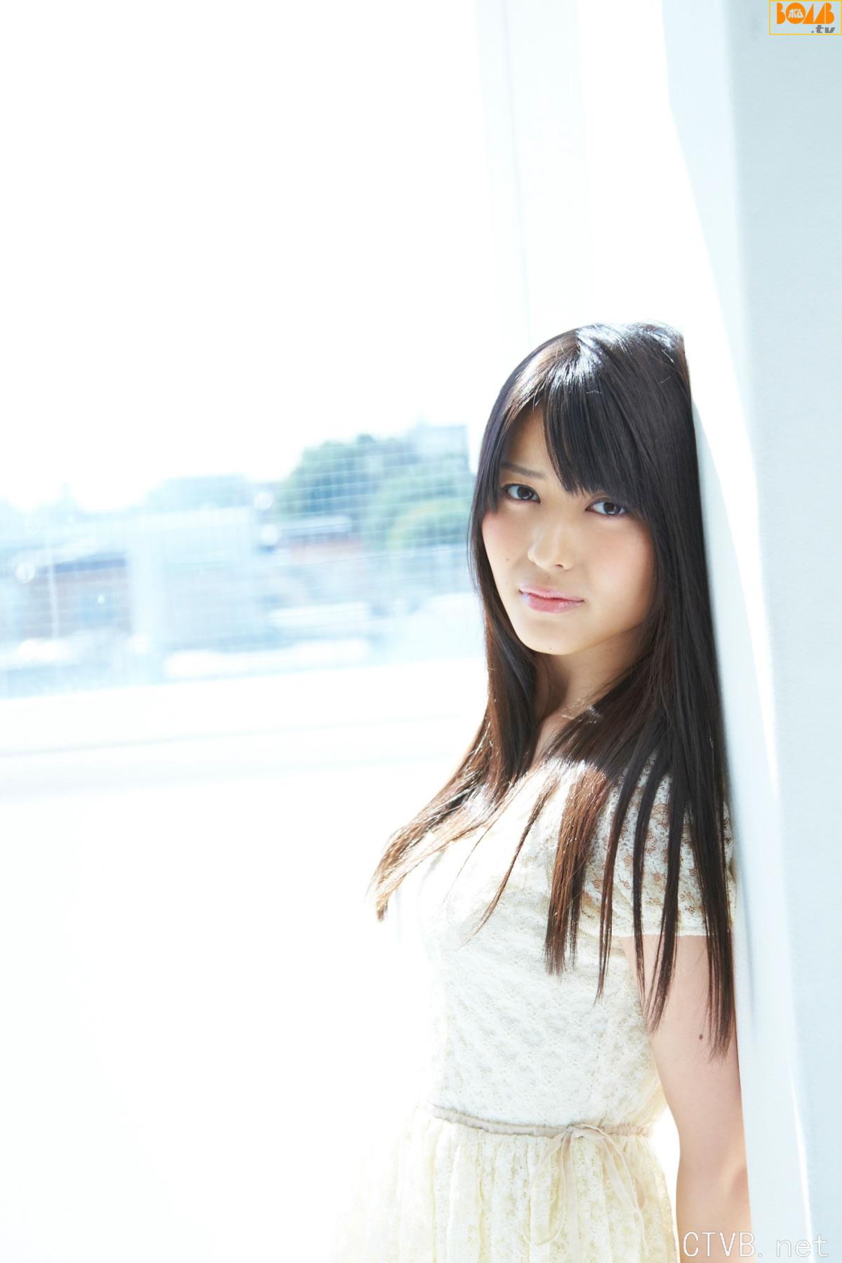 高清无水印美女壁纸上千套9000张 - 1.jpg