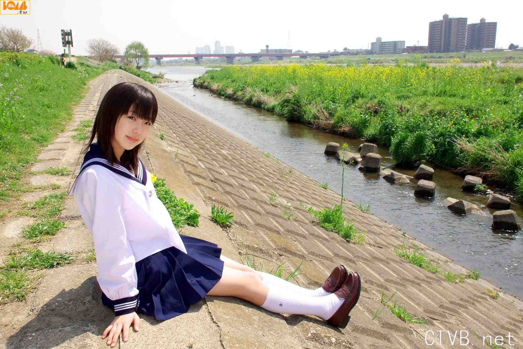 高清无水印美女壁纸上千套9000张 - 1.jpg